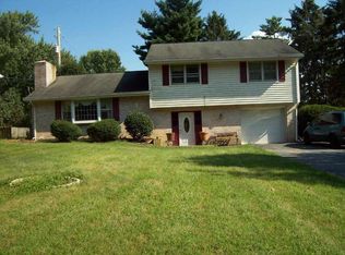 88 Ridge View Dr, Leola, PA 17540