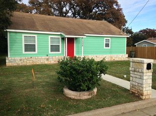 1304 Red Oak St, Bryan, TX 77803