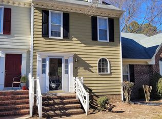 2861 Bedfordshire Ct, Raleigh, NC 27604