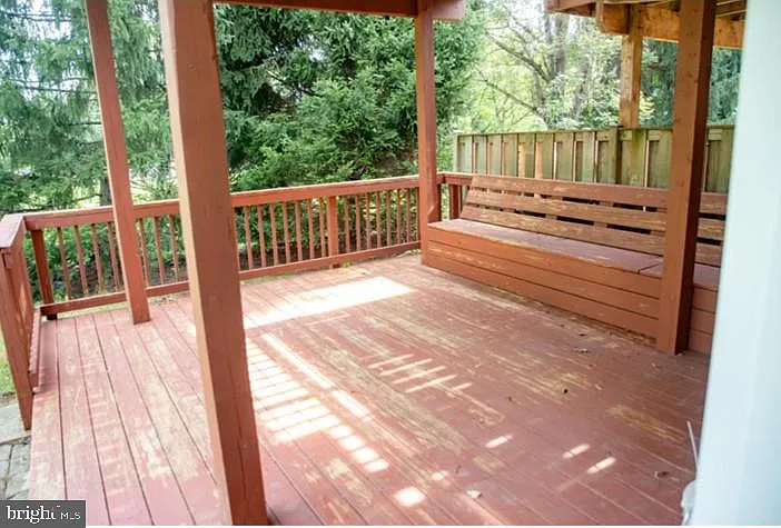 4 bed, 3.5 bath, 2426 sqft, $3,400 — Photo 3