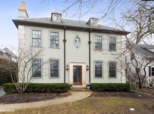 915 Ash St, Winnetka, IL 60093