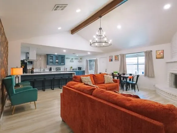 (undisclosed Address), Houston, TX 77031