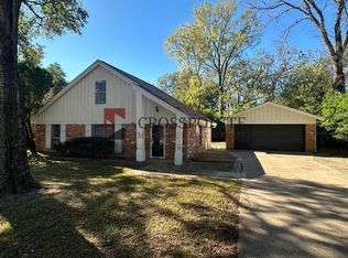 100 Forest Creek Dr, Whitehouse, TX 75791
