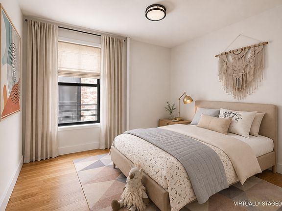 5th image of 473 4th St APT 1L