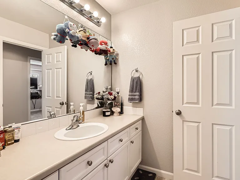 12125 Helena St — Photo 23