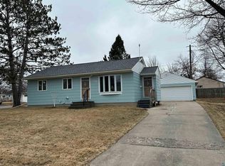 336 Arlington Rd, Hoyt Lakes, MN