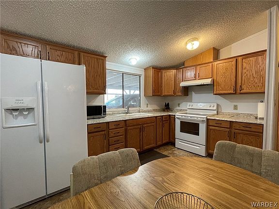 5th image of 2960 Silver Creek #31