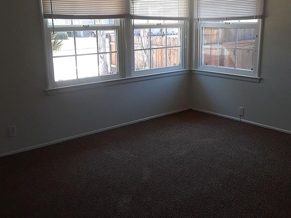 5th image of 1816 W Sussex Way