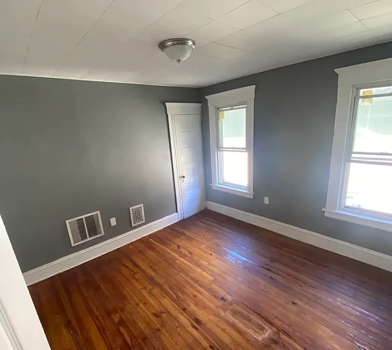 2 bed, $1,700 — Photo 1