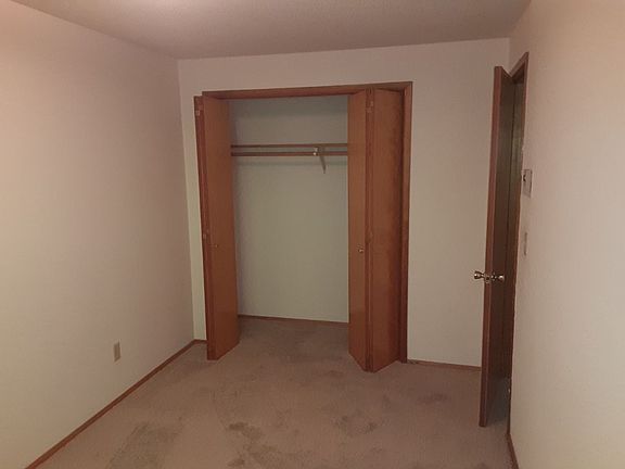5th image of 735 2nd St NW #3