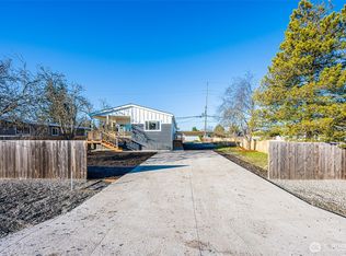 225 N Matriotti Avenue, Sequim, WA 98382