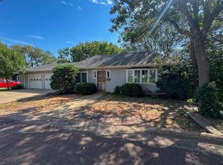 456 Lawnridge Ave SE, Huron, SD 57350