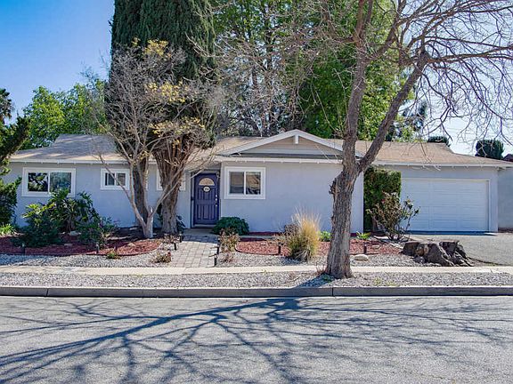 2nd image of 2954 Molly Ct