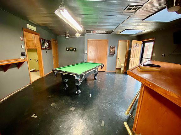 2nd image of 3515 Lakeshore Dr
