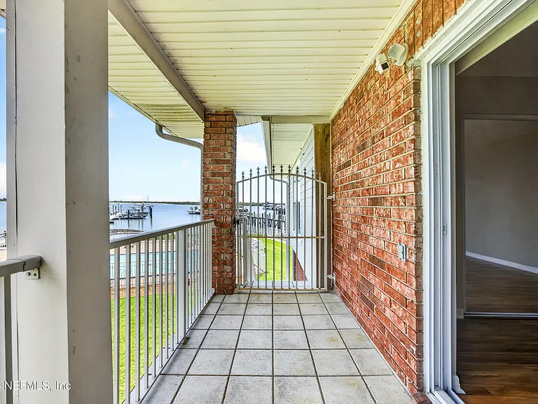 83 Comares Ave #4B — Photo 17