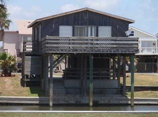 22119 Zapata Dr, Galveston, TX 77554