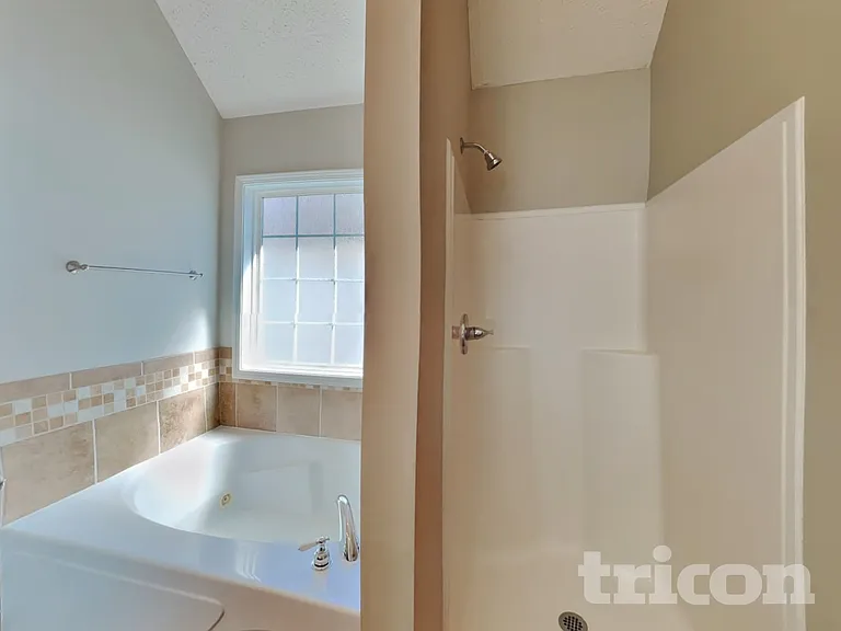 3479 Melrose Dr — Photo 10
