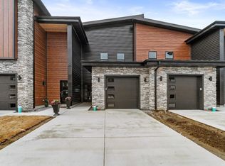 266 Nomo Pl, Crown Point, IN