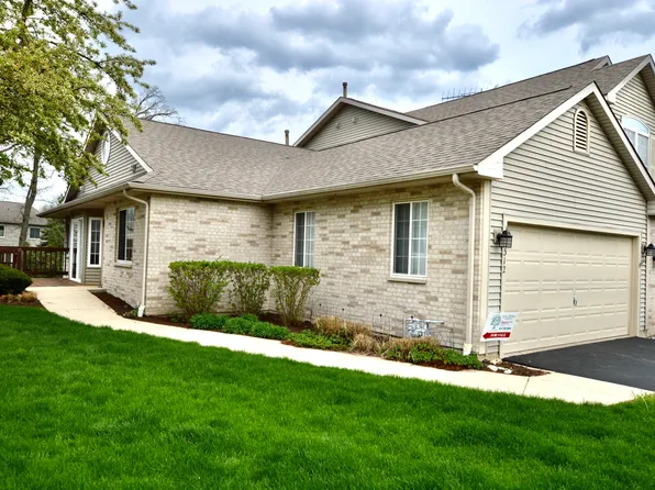 3312 Twisted Oak Ct #3312, McHenry, IL 60051