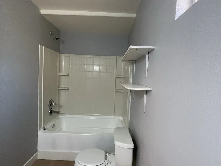 2400 S 15th St #1 — Photo 12