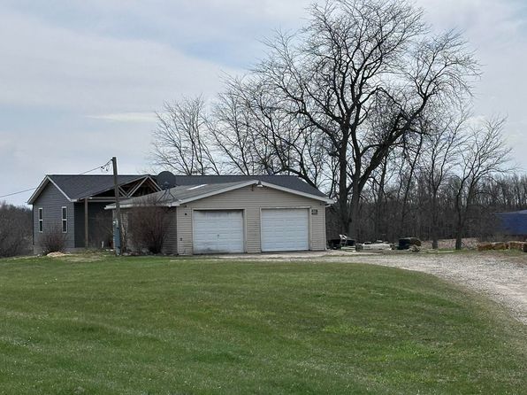7640 Lake Pleasant Rd S, Osseo, MI 49266