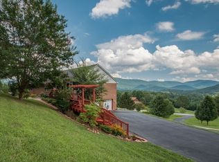 62 Mary Ln, Blairsville, GA 30512