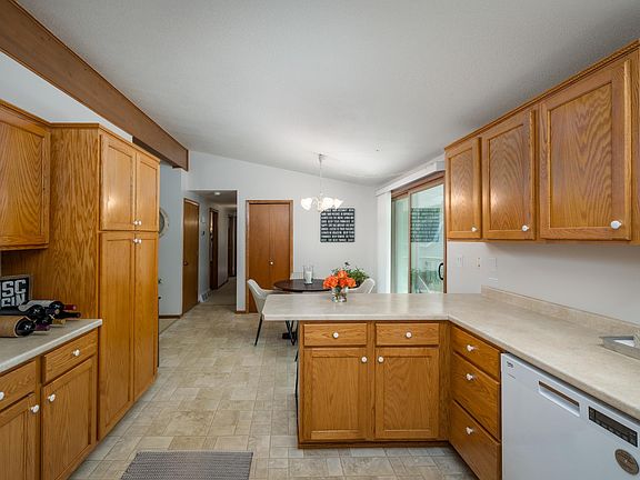 5th image of 5179 Kerry Ln