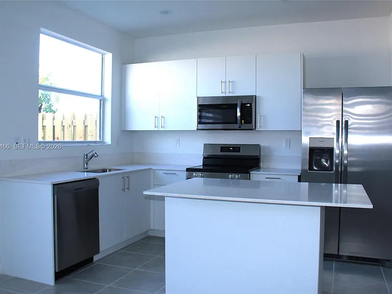 2617 SE 28th Dr #2617 — Photo 5