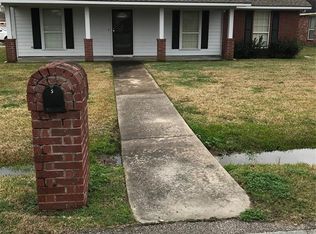 501 W Live Oak St, Angleton, TX 77515