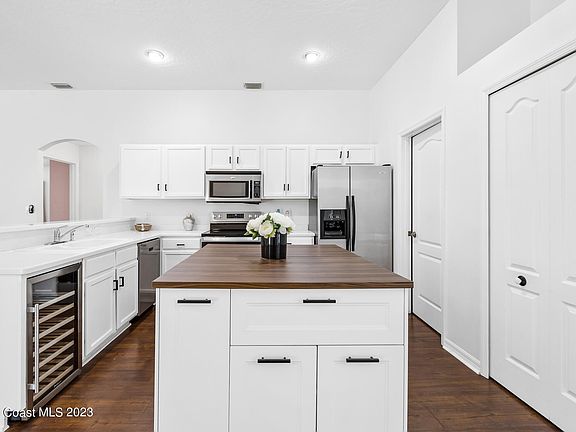 4th image of 550 Ashwell Ct