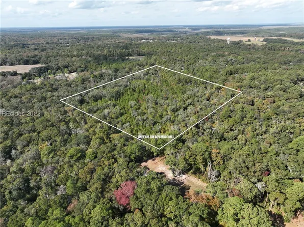 78 Hickory Hill Rd, Saint Helena Island, SC 29920