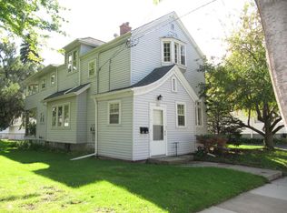 1201 School Ave, Oshkosh, WI 54901