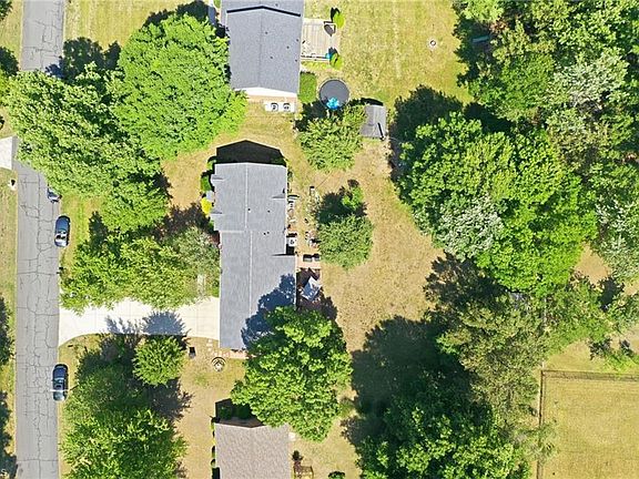 4th image of 234 Westridge Dr