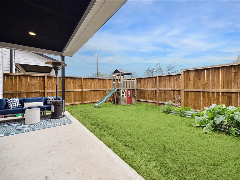 6496 Tc Jester Blvd — Photo 4
