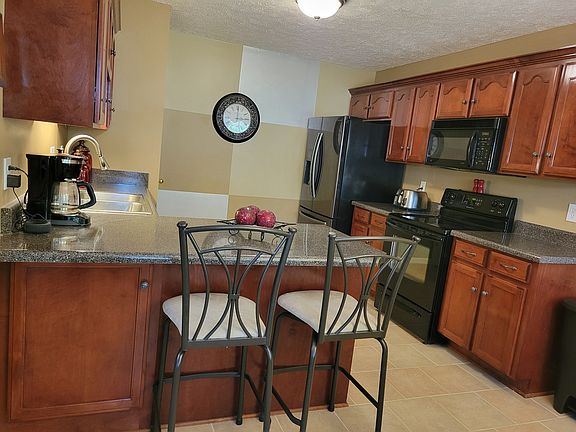 4th image of 7006 Bridgewater Dr