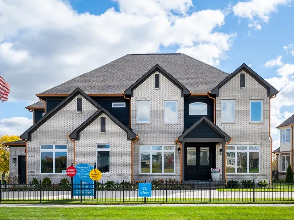 4301 Stone Lake Dr, Zionsville, IN 46077