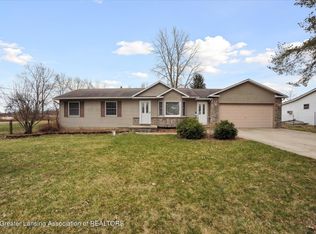 5136 Martin Rd, Corunna, MI 48817