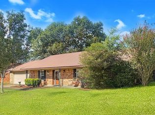1402 Meadow Brook St, Deridder, LA 70634