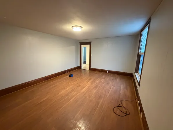 508 Emerson Ave APT 1, Hoquiam, WA 98550