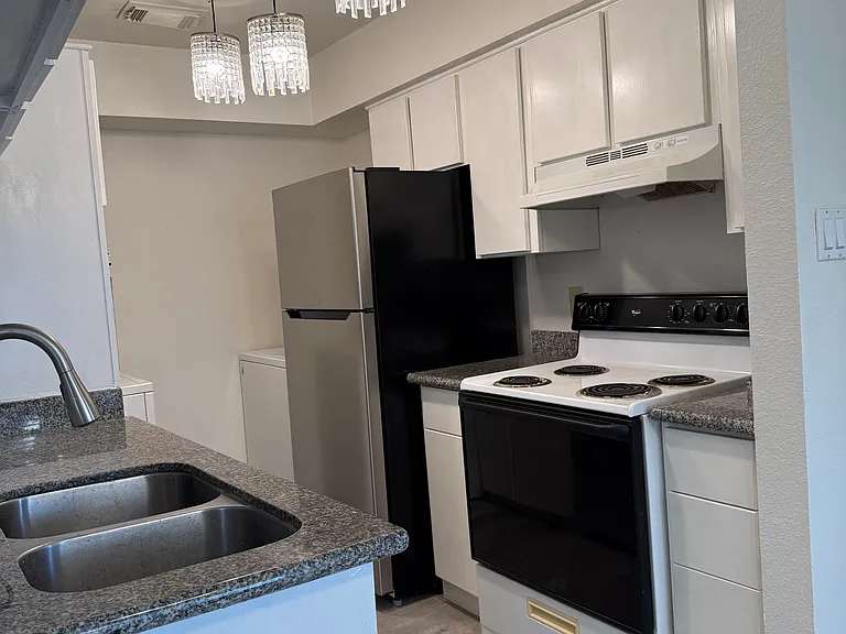 2626 Holly Hall St #406 — Photo 3