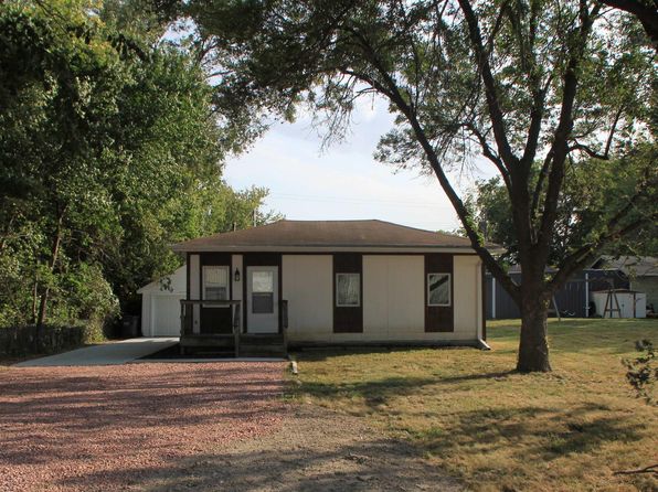 1210 Locust St, Dakota City, NE 68731
