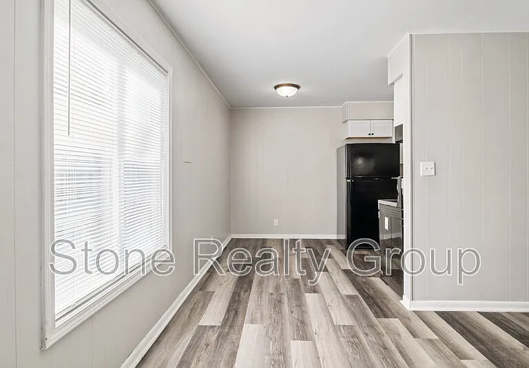 1800 N 6th 1/2 St #21D — Photo 4