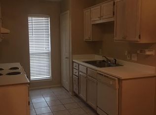 555 Kirkland Ln, Reno, TX 75462