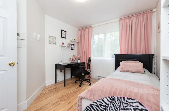 2733 Parkway Dr #8 — Photo 9