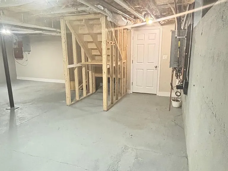 30 Forest Ave — Photo 26
