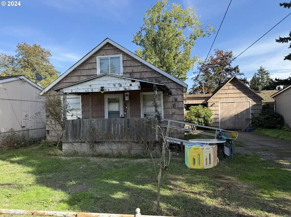 9704 SE 75th Ave, Milwaukie, OR 97222