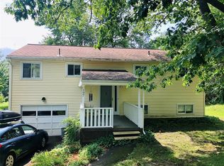 197 Deyo Hill Rd, Johnson City, NY 13790