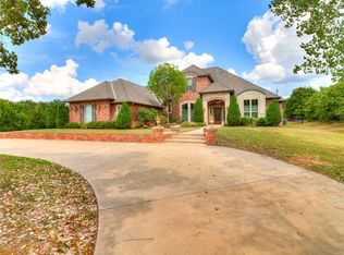 7201 Tangle Vine Dr, Edmond, OK 73034