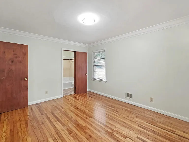 2798 Dearwood Dr SW — Photo 16