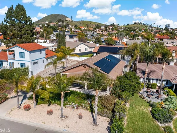 29736 Redwood Dr, Canyon Lake, CA 92587